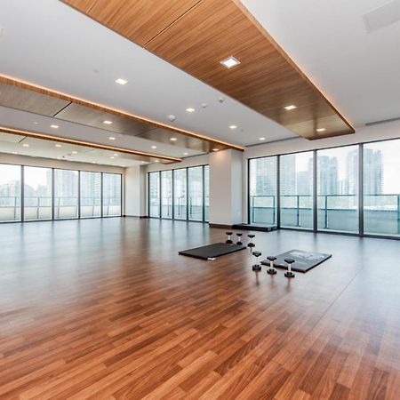 Condo In Parklawn & Lake Shore With Free Parking Close To Airport Toronto Ngoại thất bức ảnh