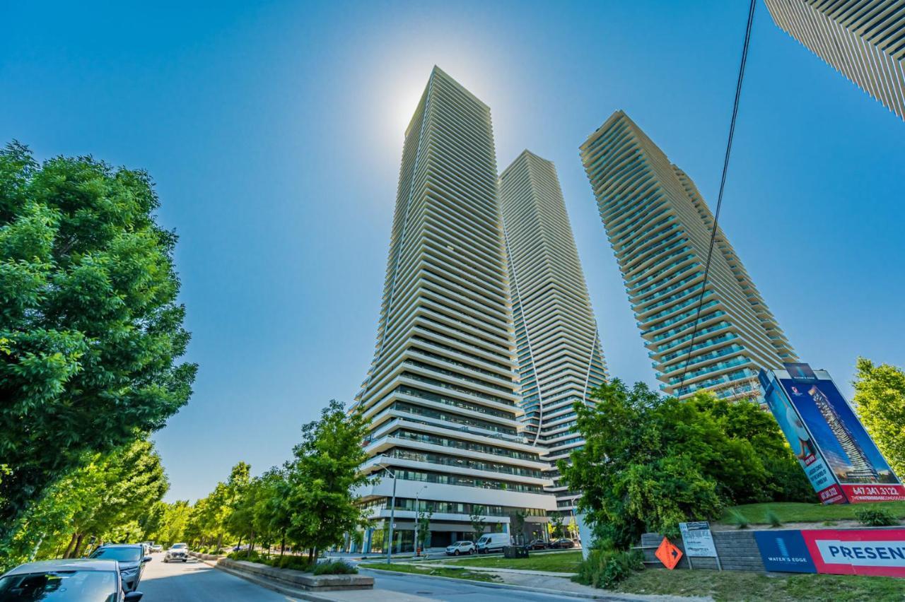 Condo In Parklawn & Lake Shore With Free Parking Close To Airport Toronto Ngoại thất bức ảnh