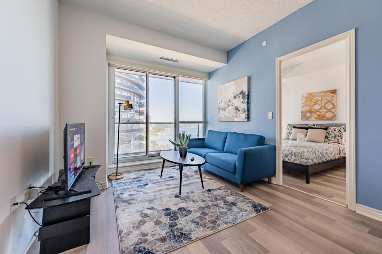 Condo In Parklawn & Lake Shore With Free Parking Close To Airport Toronto Ngoại thất bức ảnh