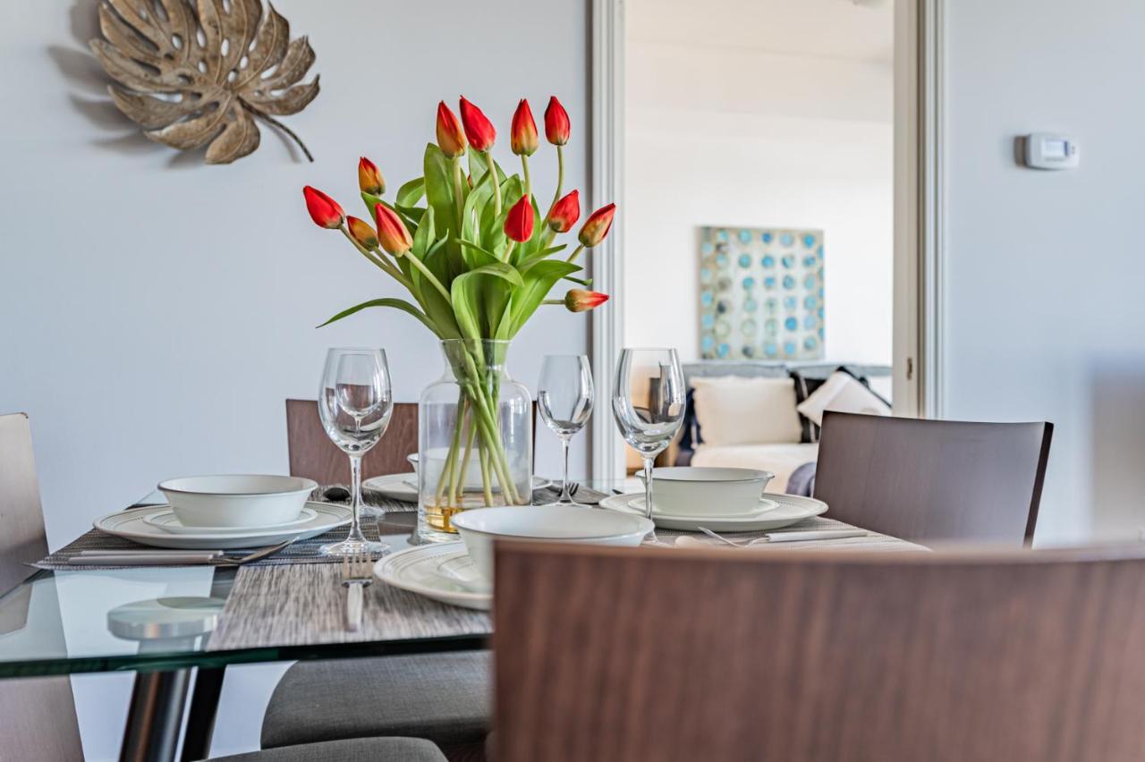 Condo In Parklawn & Lake Shore With Free Parking Close To Airport Toronto Ngoại thất bức ảnh